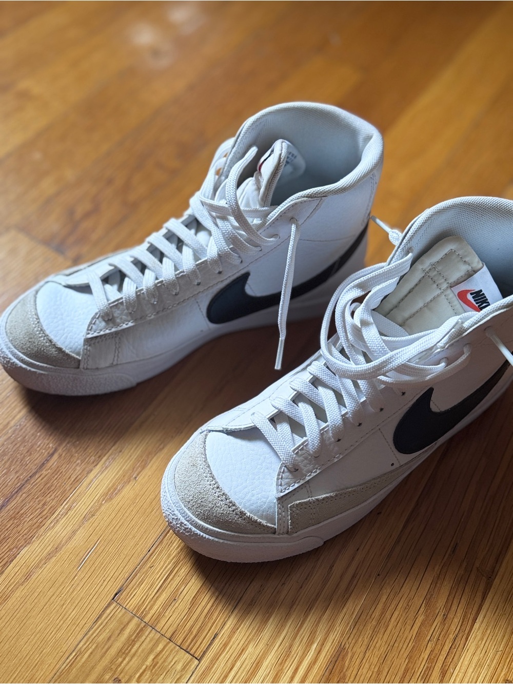 Nike Blazer White High-Top Black Swoosh - Picture 2 of 9